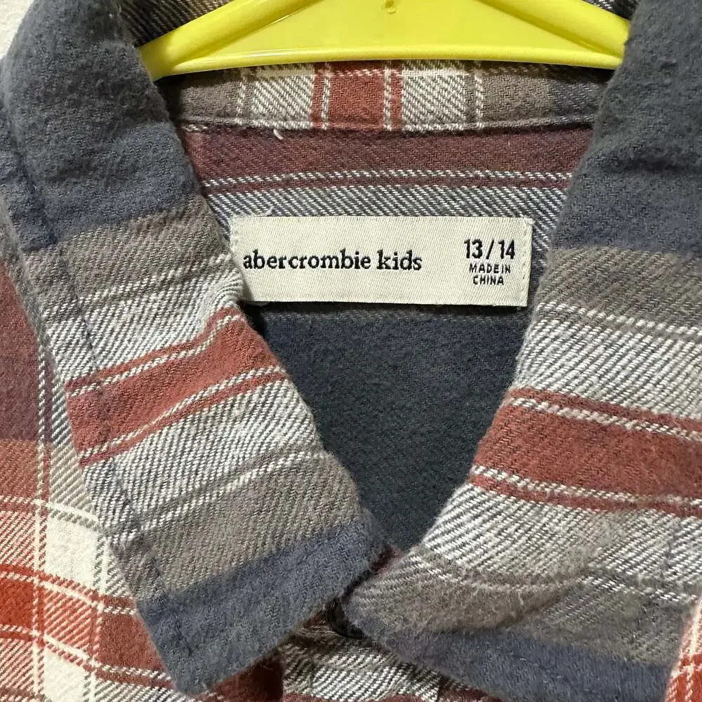 Abercrombie Kids Boys’ Blue, Grey, Red & White Flannel Button Up Shirt 13/14 - Picture 6 of 6